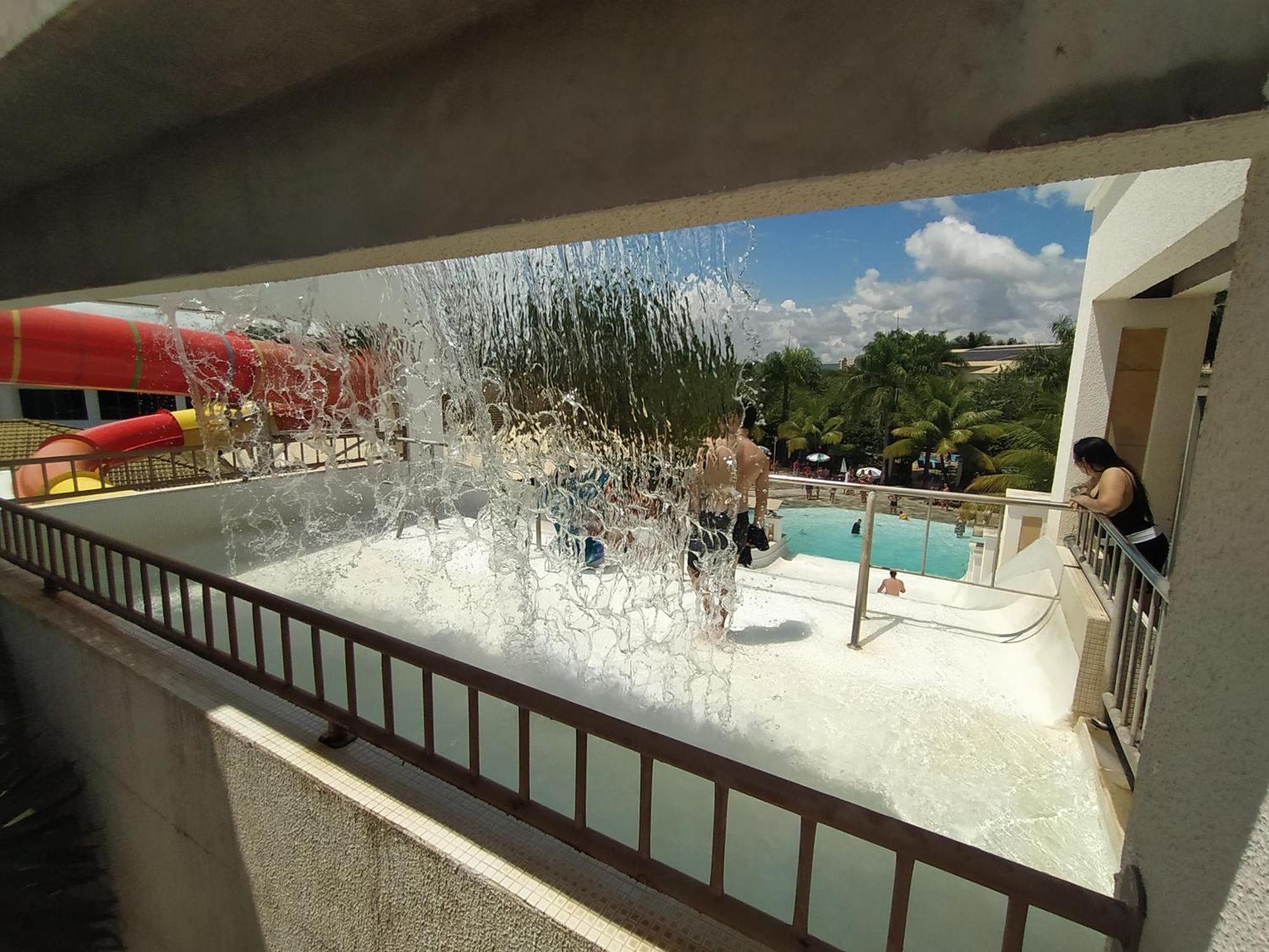 Lacqua Diroma, Mais Parque Acquatico Com Piscina De Ondas Caldas Novas Ngoại thất bức ảnh