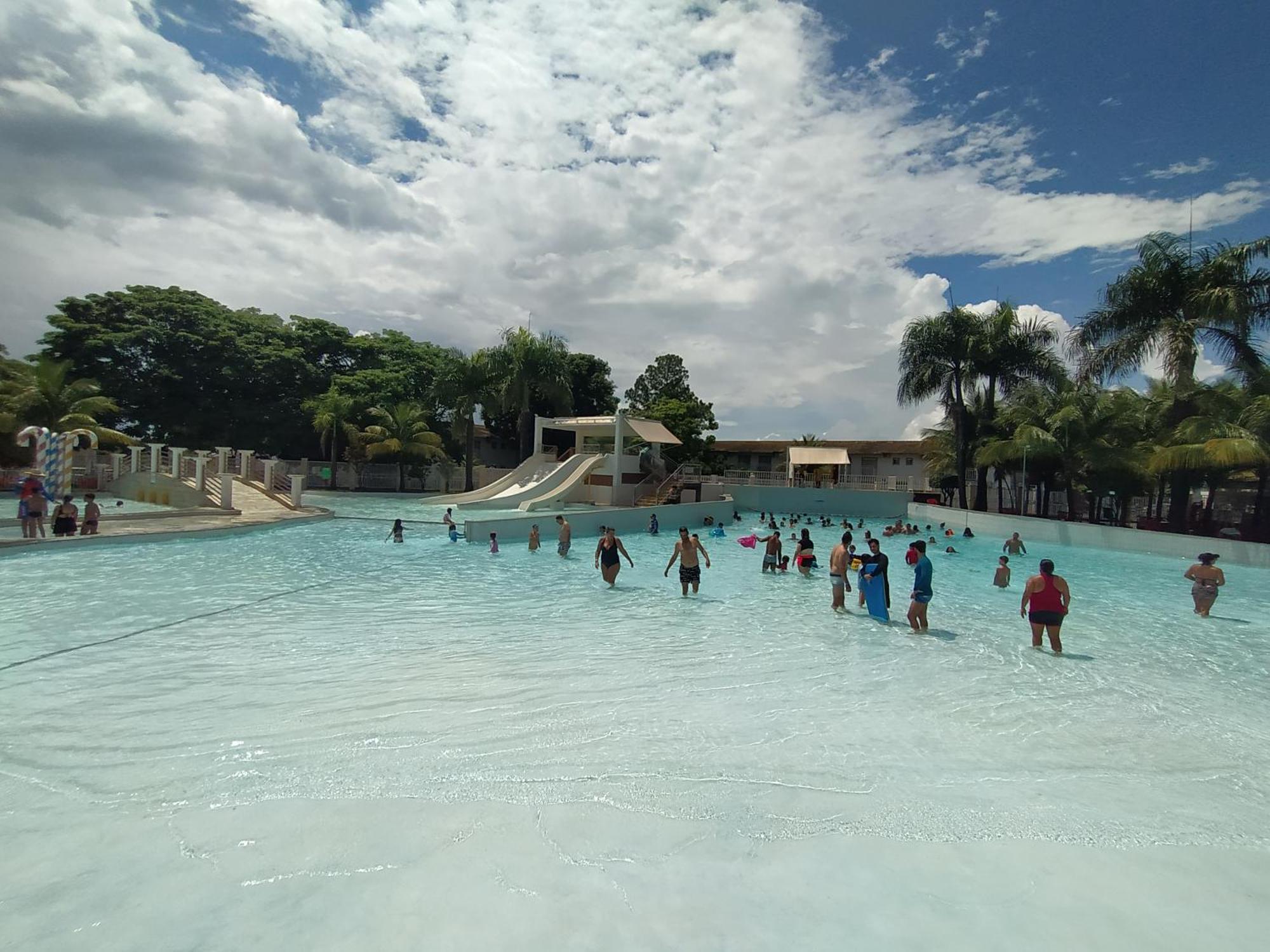 Lacqua Diroma, Mais Parque Acquatico Com Piscina De Ondas Caldas Novas Ngoại thất bức ảnh
